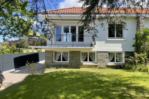 b-IMMO PORNIC MAISON 7 PIÈCES 4 CHAMBRES GARAGE 117M² 500M² PORNIC LA BIROCHÈRE (9)