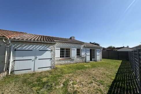b-immo-MAISON 4 PIÈCES 60 M² 450 M², LA PLAINE-SUR-MER (44773)