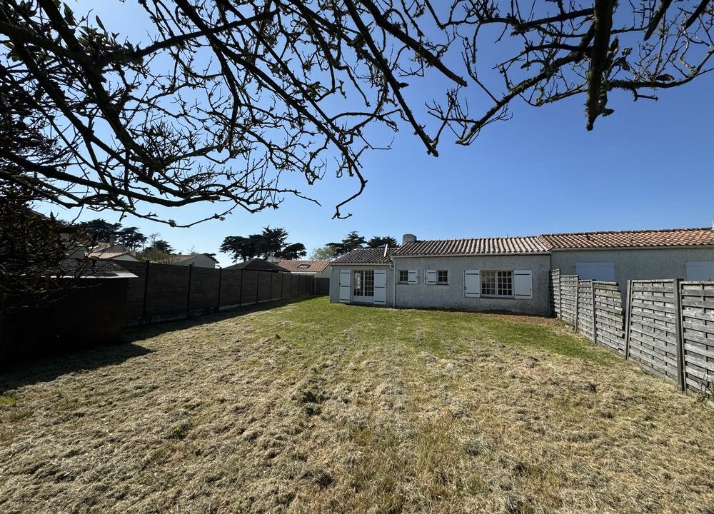 b-immo-MAISON 4 PIÈCES 60 M² 450 M², LA PLAINE-SUR-MER (44778)