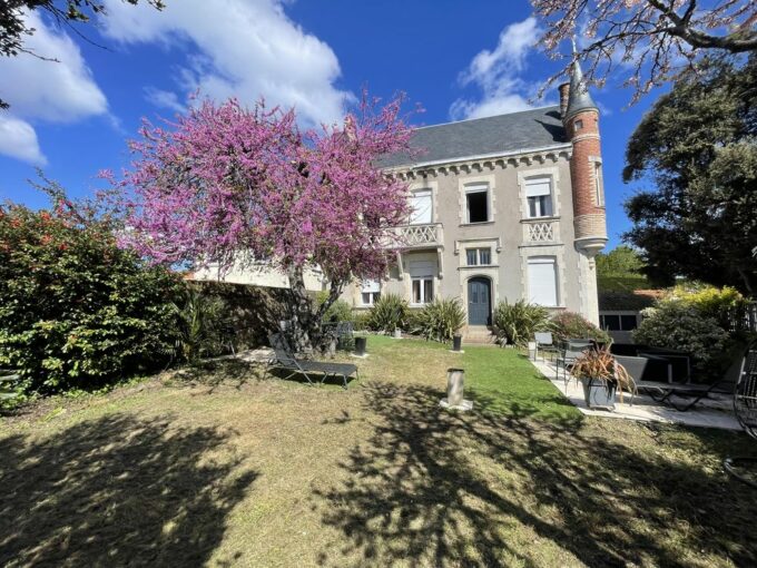 b-immo-MAISON 6 PIÈCES 200M² SUR 530M² CENTRE PORNIC (1)