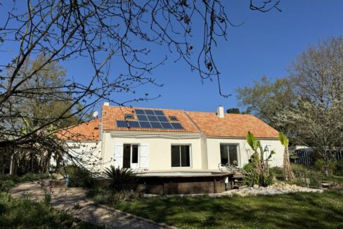 b-immo-11 pièces 220 m² 2000 m², au calme et sur terrain de 2000 m2,maison non mitoyenne de 220 m2 avec vie de plain pied, PORNIC (1)