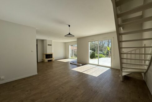 b-immo-11 pièces 220 m² 2000 m², au calme et sur terrain de 2000 m2,maison non mitoyenne de 220 m2 avec vie de plain pied, PORNIC (3)