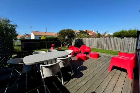 Agence IMMOPORNIC MAISON 7 PIÈCES 125M² - 474M² AVEC 4 CHAMBRES, GRAND GARAGE, JARDIN PORNIC - LA BIROCHÈRE
