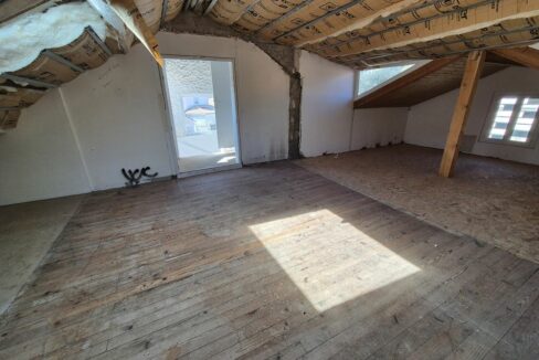 b-immo-5 pièces 120 m² 318 m² MAISON 5 PIECES a finir de Rénover et Agencer 120m² 3 chambres St BREVIN L Océan (15)