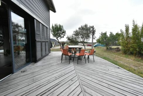 b-immo-5 pièces 98 m² 4420 m² Belle maison contemporaine, ses ateliers et sa salorge au coeur des marais salants (3)