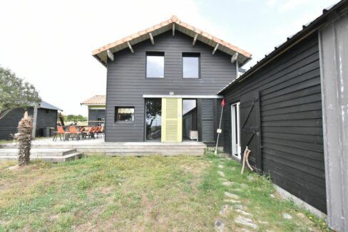 b-immo-5 pièces 98 m² 4420 m² Belle maison contemporaine, ses ateliers et sa salorge au coeur des marais salants (6)