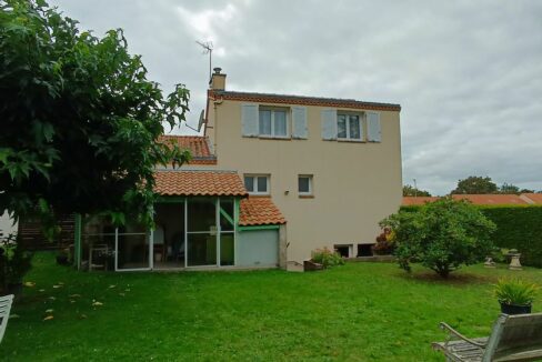 b-immo-6 pièces 117 m² MAISON proche du centre 6 pieces 117m² 4 chambres Saint VIAUD 44320 (8)