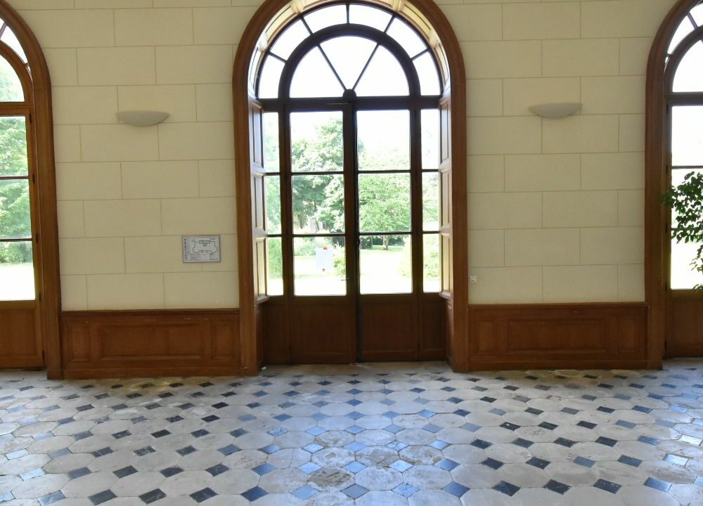 b-immo-6 pièces 145 m² Vaste appartement lové au château de La Varenne_02-min