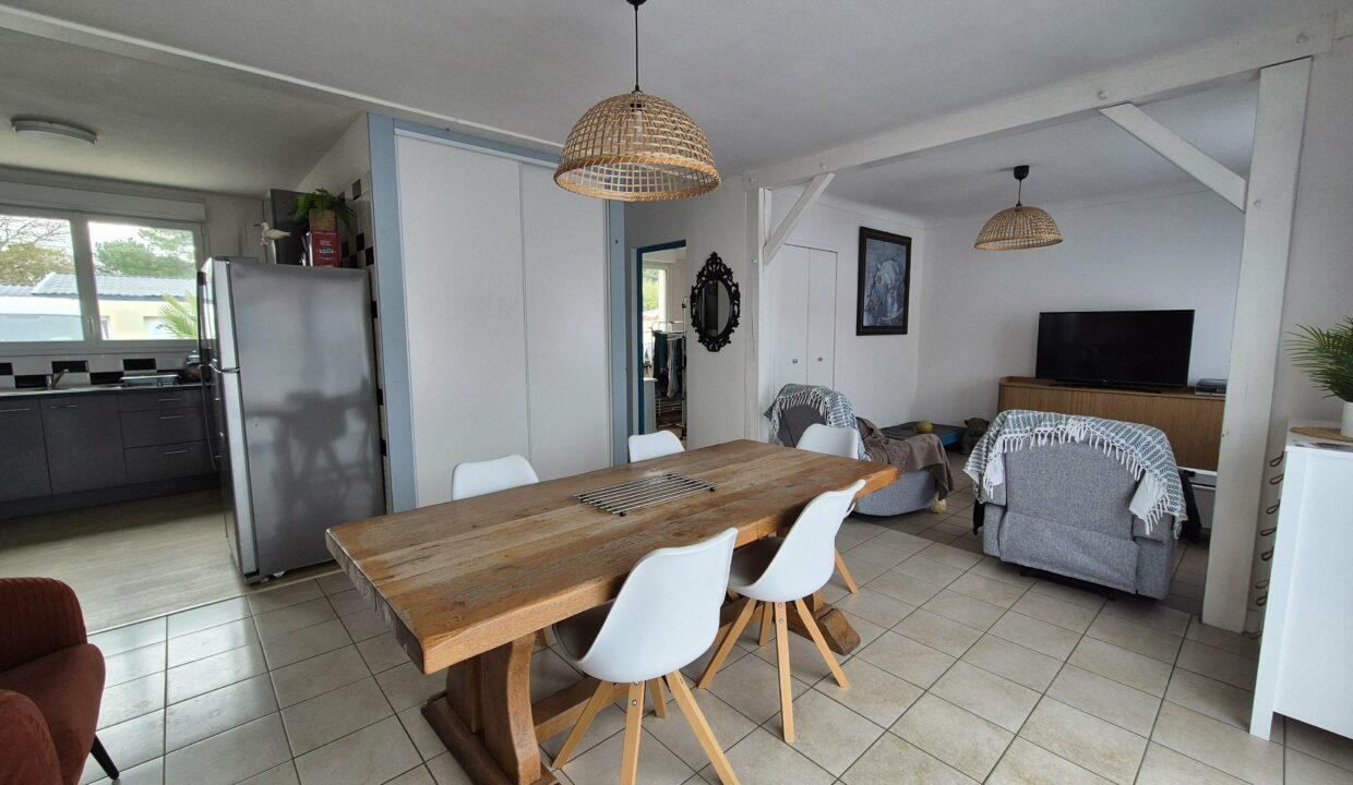4 pièces 80 m² 569 m² St-Brevin-Les-Pins, maison de plain pied avec grand garage 2