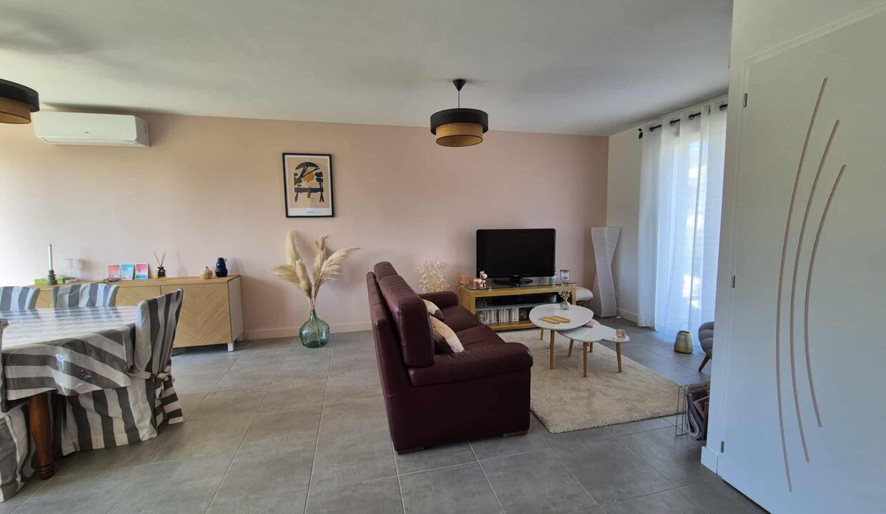 4 pièces 88 m² 355 m² À vendre à Saint-Père-En-Retz (44320) maison neuve de 2023 avec 3 chambres 12