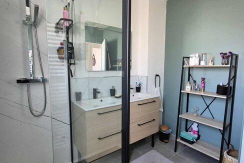 4 pièces 88 m² 355 m² À vendre à Saint-Père-En-Retz (44320) maison neuve de 2023 avec 3 chambres 18