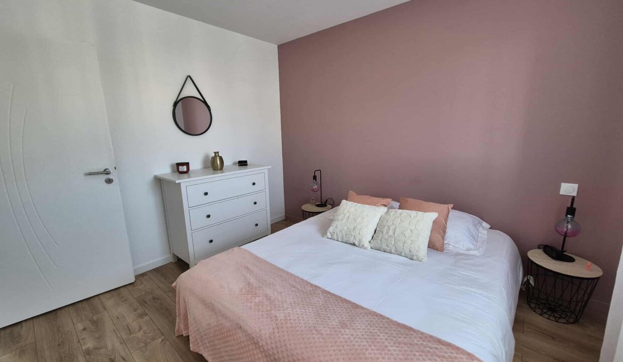 4 pièces 88 m² 355 m² À vendre à Saint-Père-En-Retz (44320) maison neuve de 2023 avec 3 chambres 19