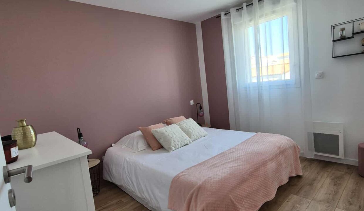 4 pièces 88 m² 355 m² À vendre à Saint-Père-En-Retz (44320) maison neuve de 2023 avec 3 chambres 20