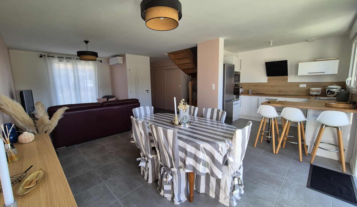 4 pièces 88 m² 355 m² À vendre à Saint-Père-En-Retz (44320) maison neuve de 2023 avec 3 chambres 22