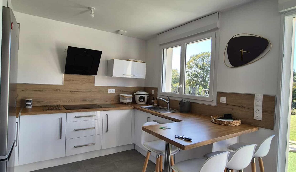 4 pièces 88 m² 355 m² À vendre à Saint-Père-En-Retz (44320) maison neuve de 2023 avec 3 chambres 5