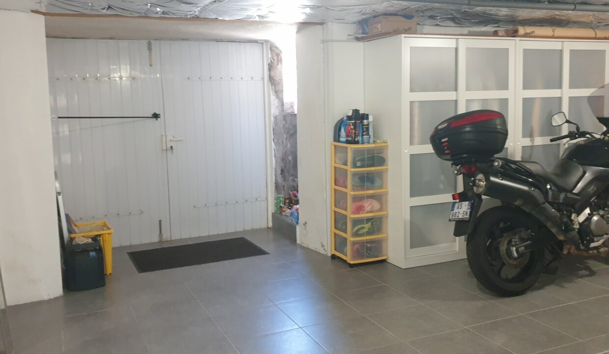 7 pièces 170 m² 846 m² VENTE Magnifique DEMEURE BORD de Loire, 3 chambres + bureau sur 3 étages de 170 m² habitable PAIMBOEUF (44560) 13