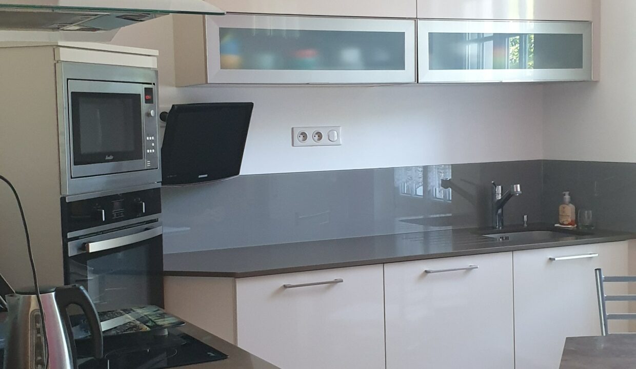 7 pièces 170 m² 846 m² VENTE Magnifique DEMEURE BORD de Loire, 3 chambres + bureau sur 3 étages de 170 m² habitable PAIMBOEUF (44560) 14