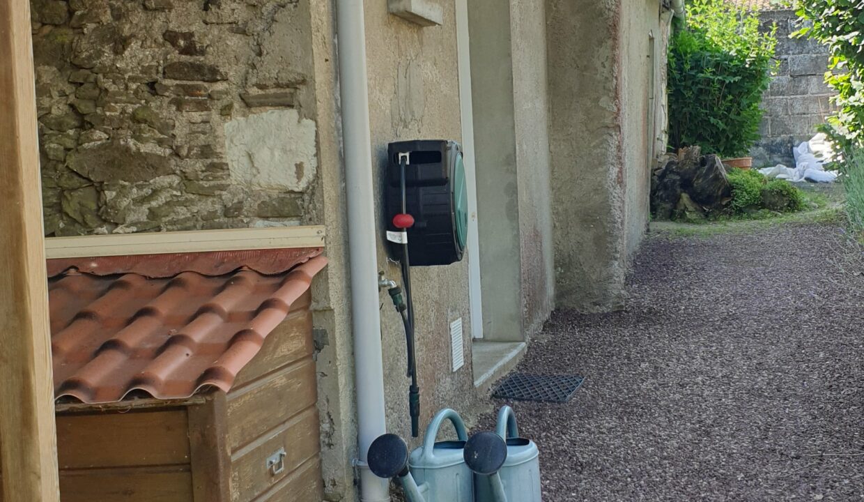 7 pièces 170 m² 846 m² VENTE Magnifique DEMEURE BORD de Loire, 3 chambres + bureau sur 3 étages de 170 m² habitable PAIMBOEUF (44560) 7