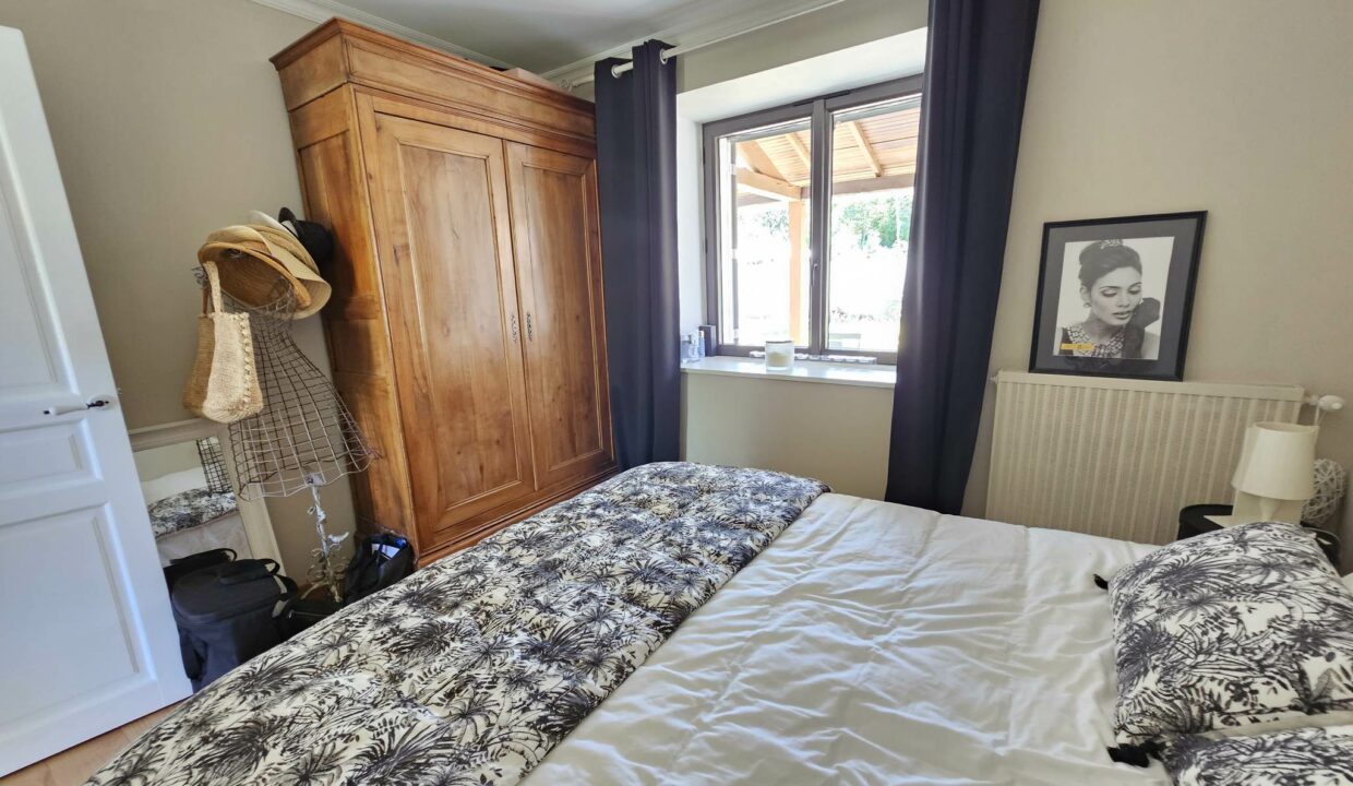 8 pièces 160 m² 1533 m² Maison de Charme proche BORD de Loire à PAIMBŒUF (44560) de 160 m² habitable 4 chambres Jardin Granges Pay 11