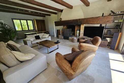 8 pièces 160 m² 1533 m² Maison de Charme proche BORD de Loire à PAIMBŒUF (44560) de 160 m² habitable 4 chambres Jardin Granges Pay 26