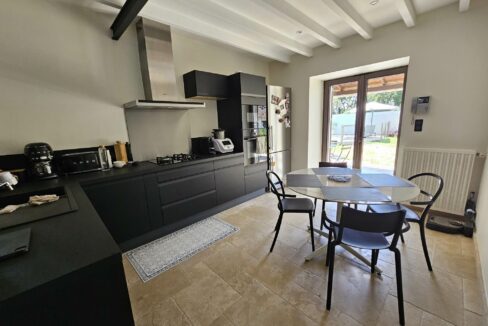 8 pièces 160 m² 1533 m² Maison de Charme proche BORD de Loire à PAIMBŒUF (44560) de 160 m² habitable 4 chambres Jardin Granges Pay 27