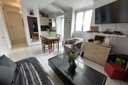 b-immo-1 pièce 23.5 m² Pornic - Vieux port - studio au calme avec cour en jouissance_03
