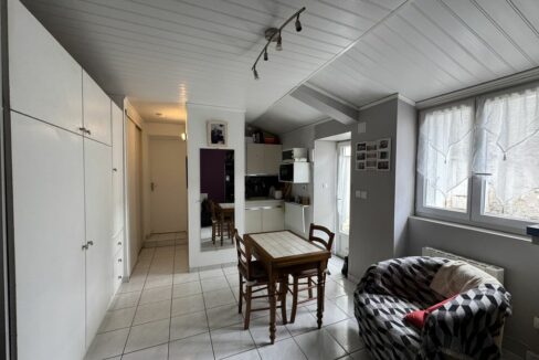 b-immo-1 pièce 23.5 m² Pornic - Vieux port - studio au calme avec cour en jouissance_04