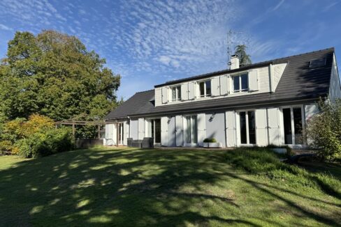 b-immo-11 pièces 260 m² 2300 m² - maison de 260 m2 avec 5 chambres sur terrain de 2300 m2, Sainte-Pazanne (3)