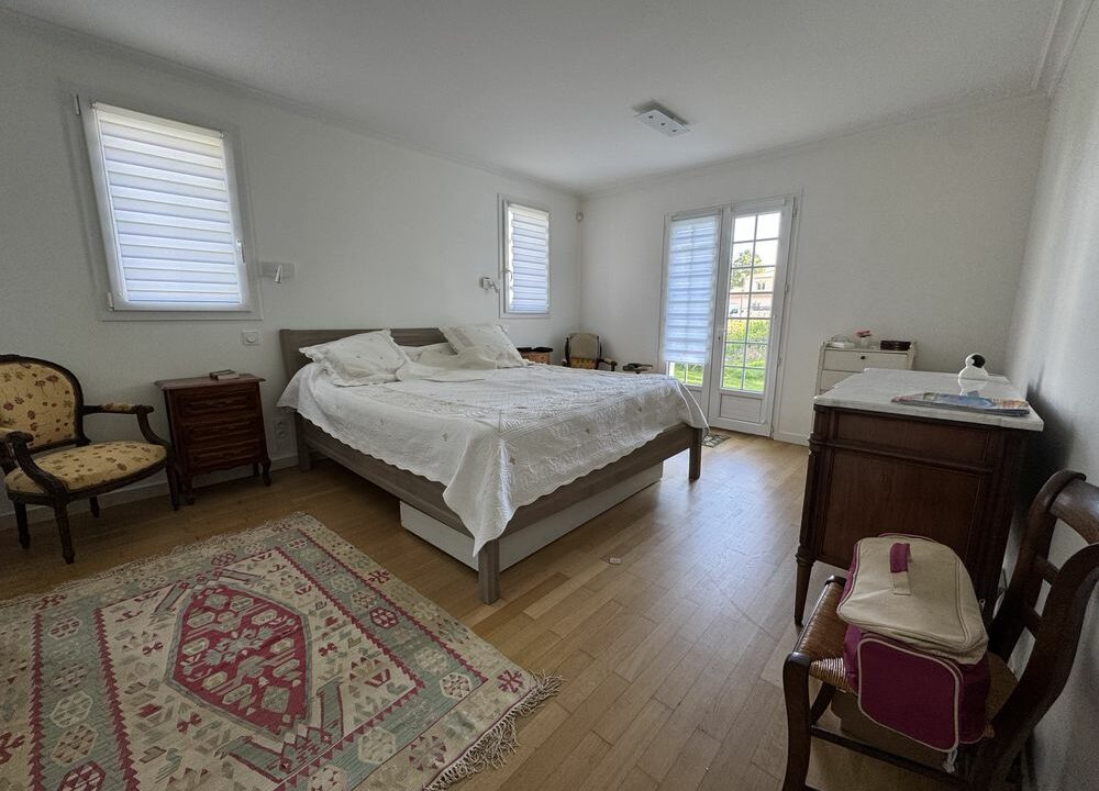b-immo-11 pièces 260 m² 2300 m² - maison de 260 m2 avec 5 chambres sur terrain de 2300 m2, Sainte-Pazanne (6)