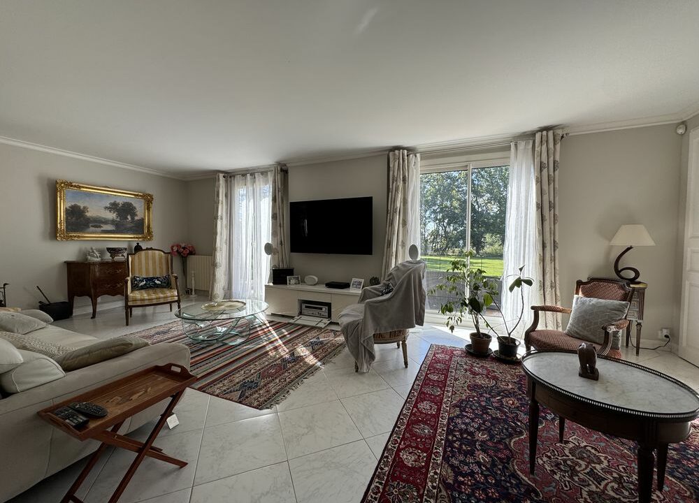 b-immo-11 pièces 260 m² 2300 m² - maison de 260 m2 avec 5 chambres sur terrain de 2300 m2, Sainte-Pazanne (8)