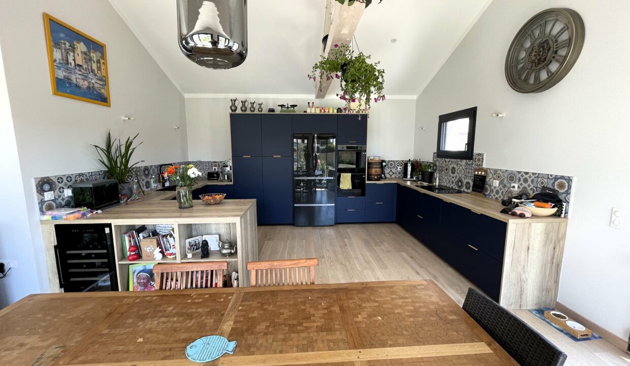 b-immo-8 pièces 215 m² 830 m², Belle Villa 215 m² La Plaine Sur Mer. 12