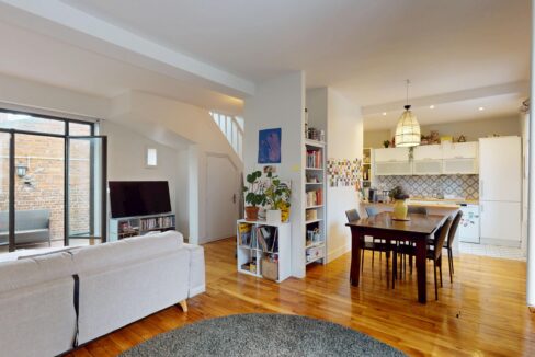 MAISON 6 PIECES 185 M² - PARIS 1