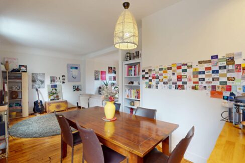 MAISON 6 PIECES 185 M² - PARIS 10