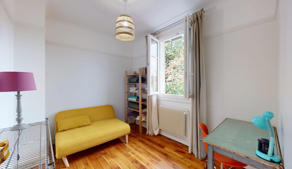 MAISON 6 PIECES 185 M² - PARIS 13