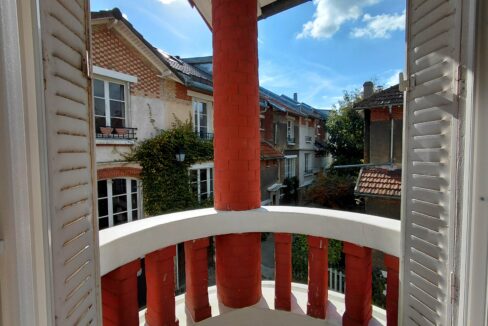 MAISON 6 PIECES 185 M² - PARIS 4