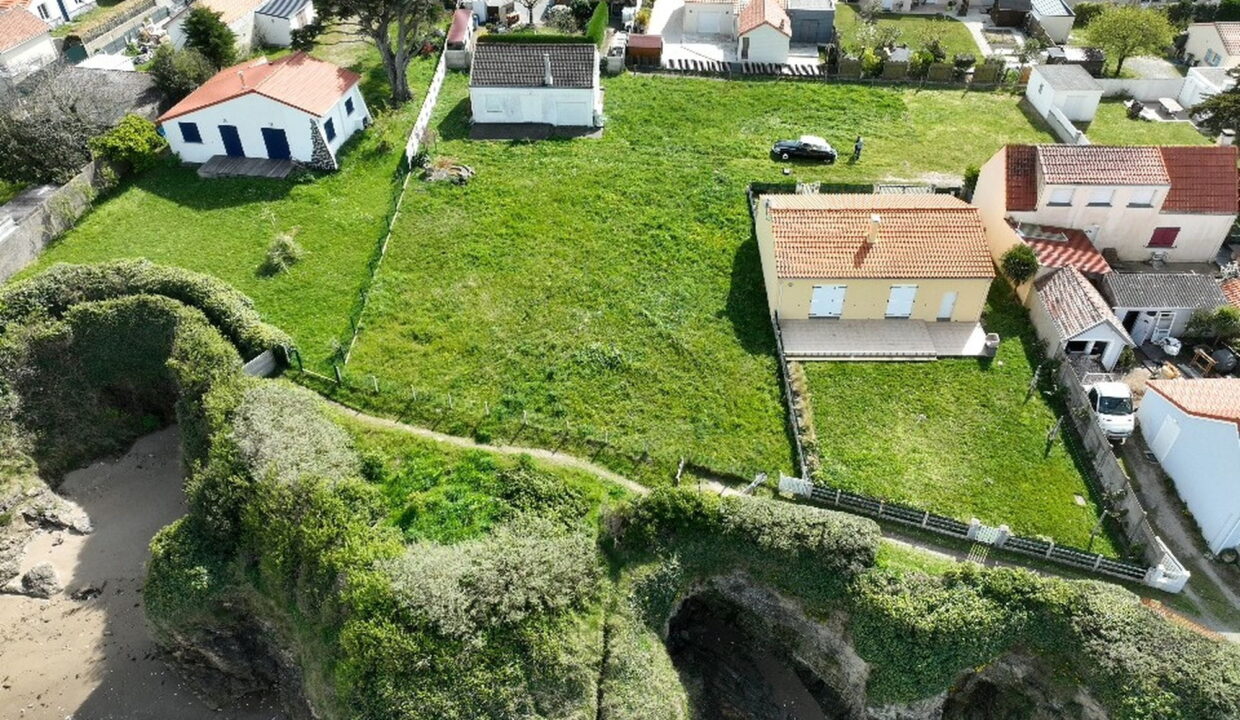 Maison, 4 pièce(s)- LA PLAINE-SUR-MER-3