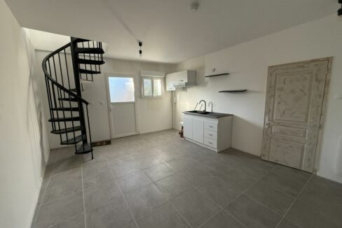 b-IMMO PORNIC MAISON RÉNOVÉE 44M² 2 PIÈCES BOURG MOUTIERS-EN-RETZ (5)