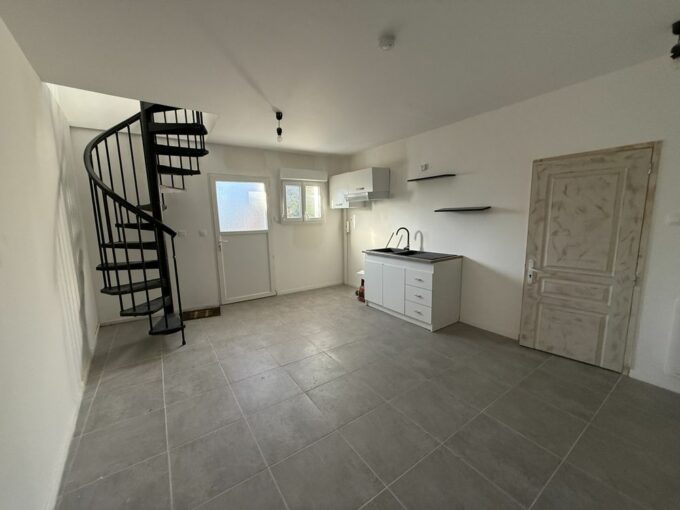 IMMO PORNIC MAISON RÉNOVÉE 44M² 2 PIÈCES BOURG MOUTIERS-EN-RETZ