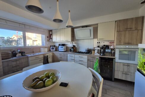 2311-Maison - 208 m² - 8 pièces (16)_resultat