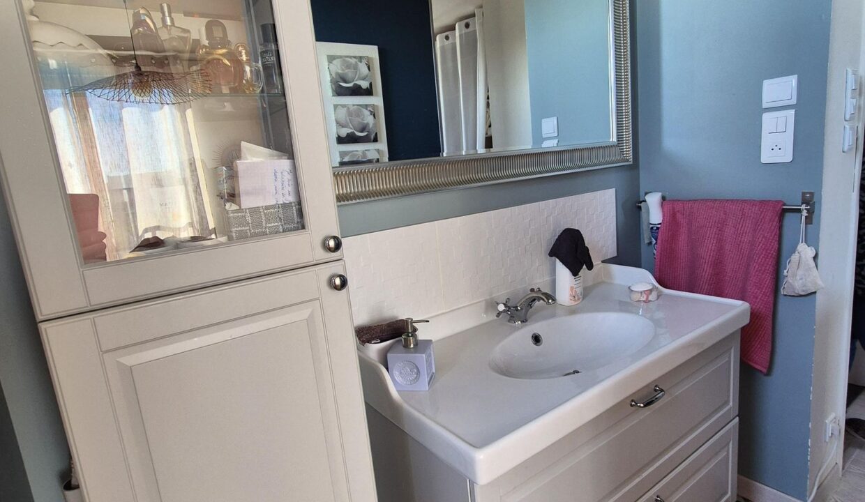 2311-Maison - 208 m² - 8 pièces (1)_resultat