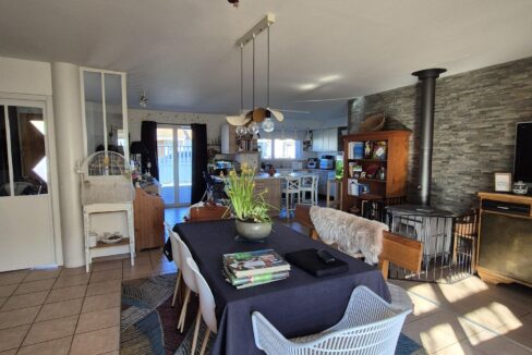 2311-Maison - 208 m² - 8 pièces (20)_resultat