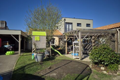 2311-Maison - 208 m² - 8 pièces (22)_resultat