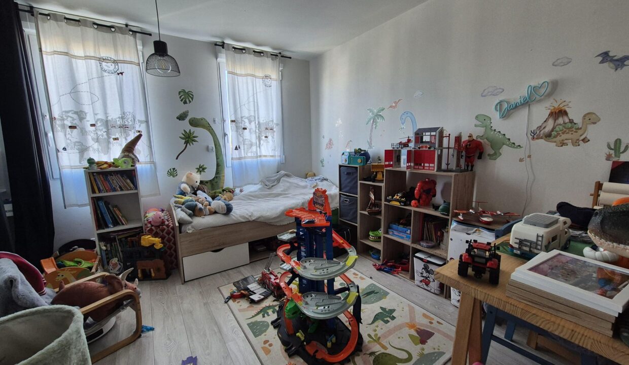 2311-Maison - 208 m² - 8 pièces (6)_resultat