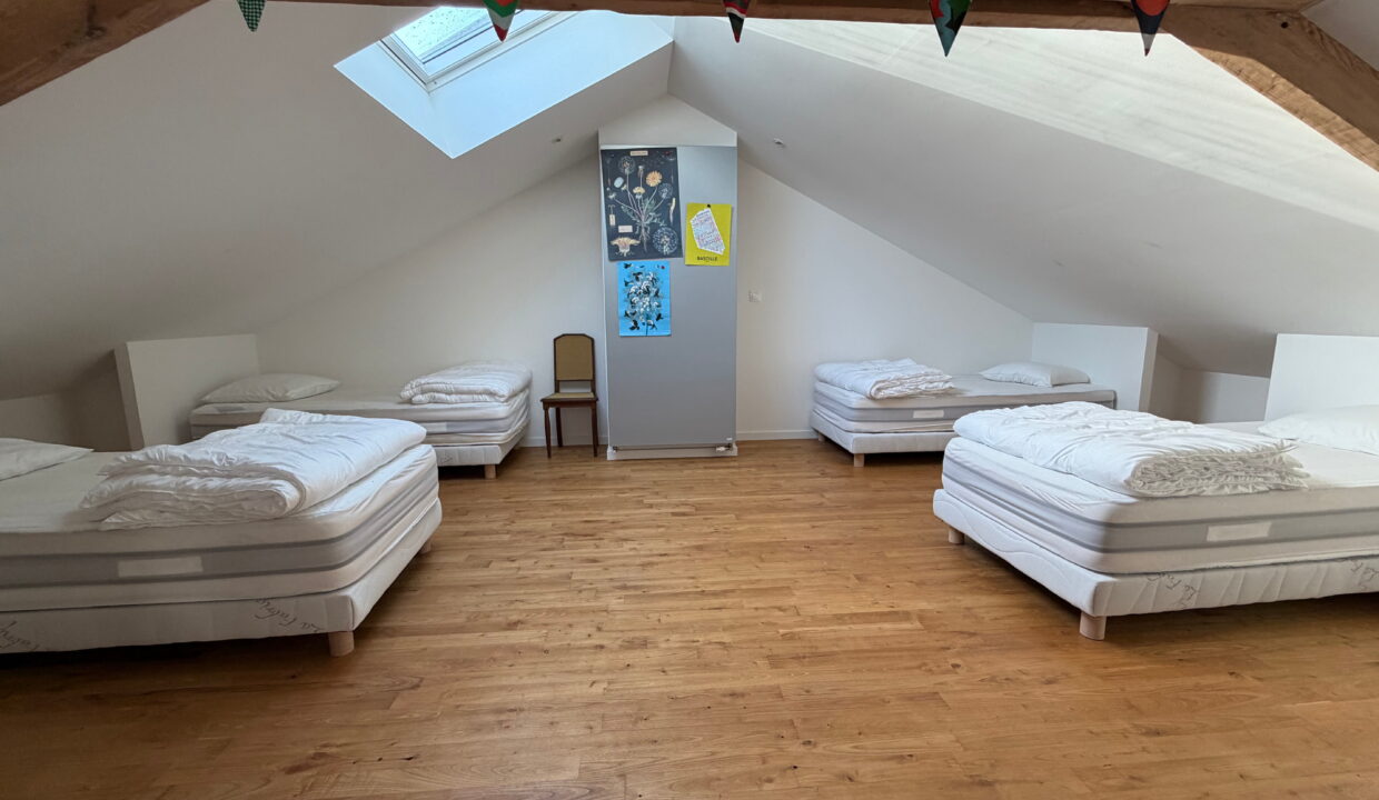 Chaumes-en-retz - maison bourgeoise de 210 m2 sur terrain de 3400 m2 (1)