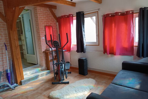 MAISON VILLE de 164 m² , 4 Chambres, possibilité 5, Sans garage, Jardin et Hangar de 50m² sur PAIMBOEUF (44568)