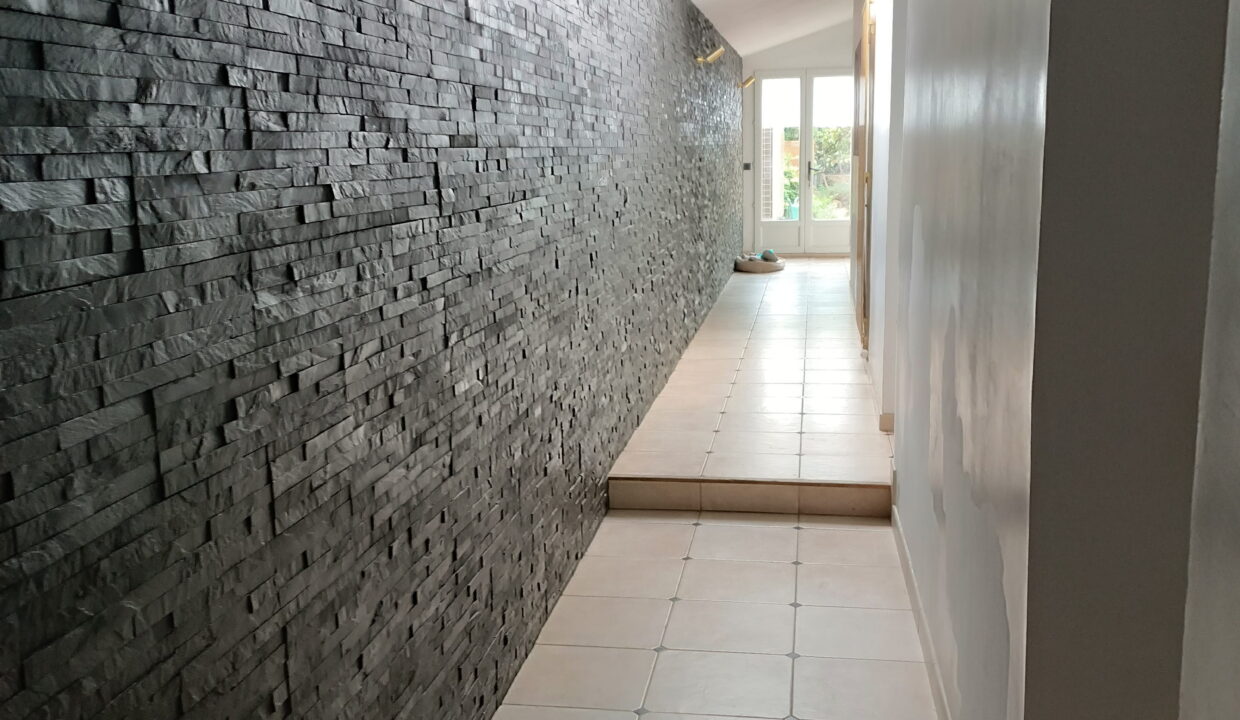 MAISON VILLE de 164 m² , 4 Chambres, possibilité 5, Sans garage, Jardin et Hangar de 50m² sur PAIMBOEUF (44569)