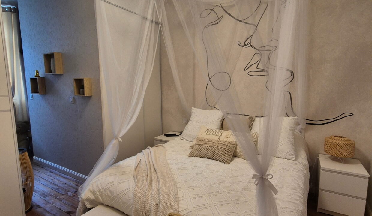 MAISON Ville 7 Pieces Toute Rénovée Foyer cocon pour Famille (8)