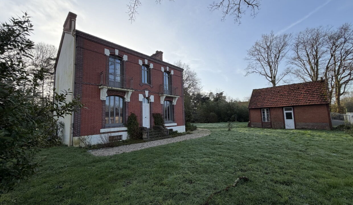 Maison, 10 pièce(s)- CHAUMES-EN-RETZ -13