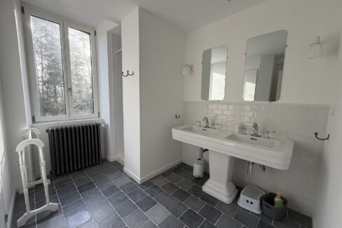 Maison, 10 pièce(s)- CHAUMES-EN-RETZ -23