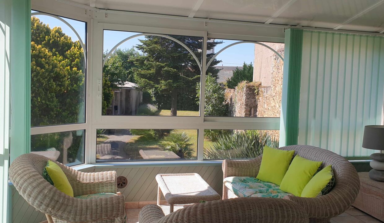 VENTE Magnifique DEMEURE BORD de Loire, 3 chambres + bureau sur 3 etages de 170 m² habitable PAIMBOEUF (44564)